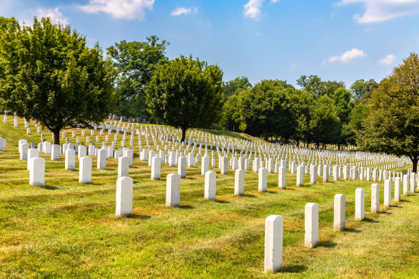 cemitério nacional de arlington, em washington. - cemetery hill - fotografias e filmes do acervo