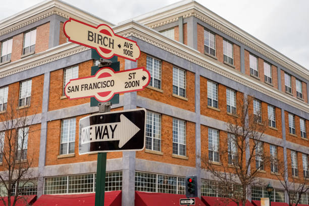 istock Flagstaff street signs 1361081067