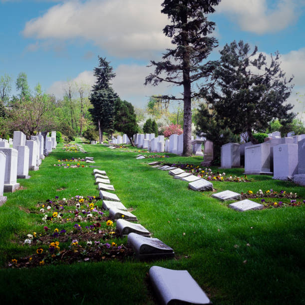 istock The Shaar Hashomayim Cemetery Mount Royal, quebec 1361111284