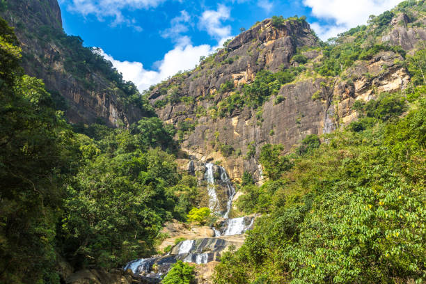 Rawana waterfall in  Sri Lanka Rawana waterfall in a sunny day in Sri Lanka ella sri lanka stock pictures, royalty-free photos & images
