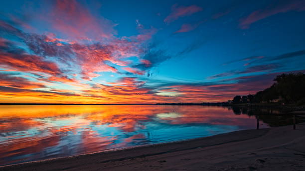 istock Dawn on the Rappahannock 1361362050