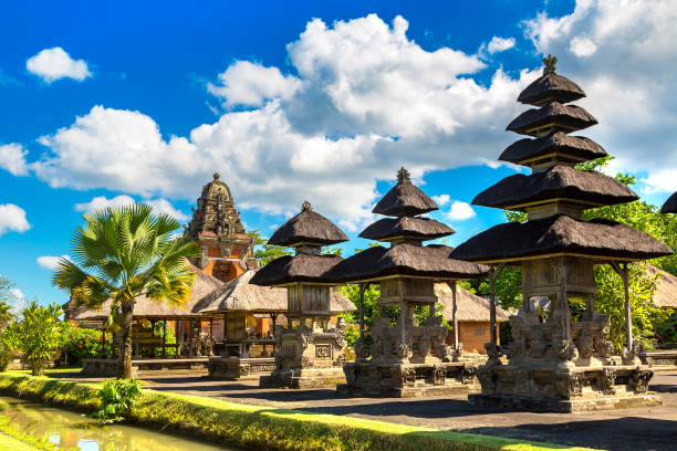 Taman Ayun Temple on Bali Taman Ayun Temple on Bali, Indonesia in a sunny day pool gate stock pictures, royalty-free photos & images