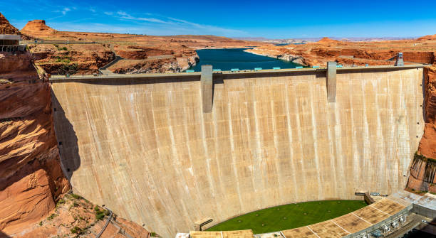istock Glen Canyon Dam at Colorado river 1361444344