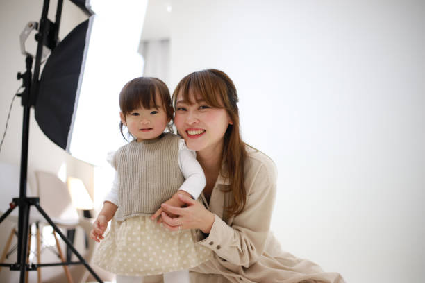 istock Smiley parent and child 1361448630