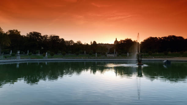 istock fountain in the Luxembourg garden 1361488249