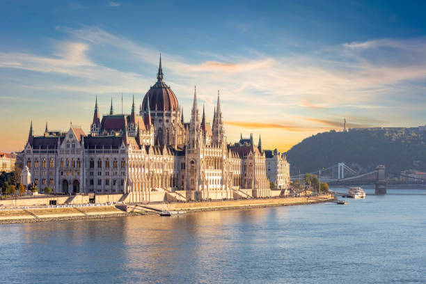 Hungarian parliament building at sunset, Budapest, Hungary Hungarian parliament building at sunset, Budapest, Hungary budapest stock pictures, royalty-free photos & images