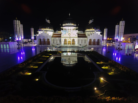 DCIM\\100MEDIA\\DJI_0437.JPGBaiturrahman Grand Mosque in the photo with a drone at night