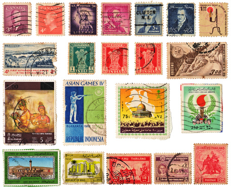 Collage de: Vintage sellos de América y asiáticas aisladas en blanco photo