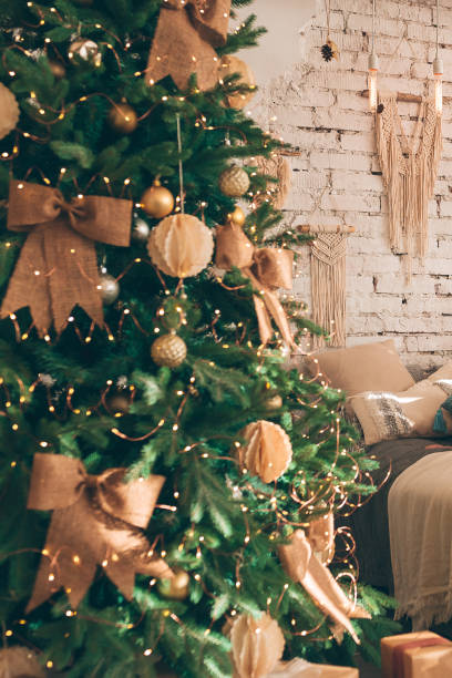 istock Beautiful holdiay decorated room with Christmas tree 1361592404