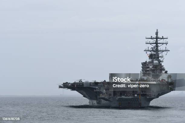 United States Navy Aircraft Carrier Uss Ronald Reagan Sailing In Tokyo Bay Stock Photo - Download Image Now