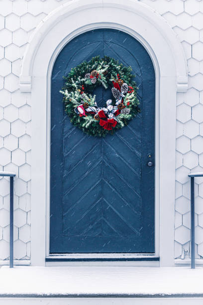 istock South Ferry Church 1361650858