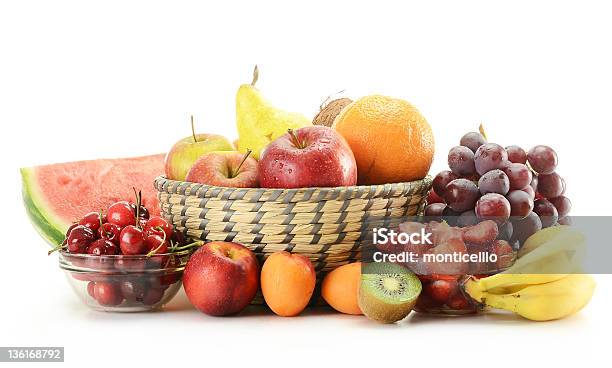 Composição Com Frutas Isolado A Branco - Fotografias de stock e mais imagens de Alimentação Saudável - Alimentação Saudável, Banana - Fruto tropical, Branco
