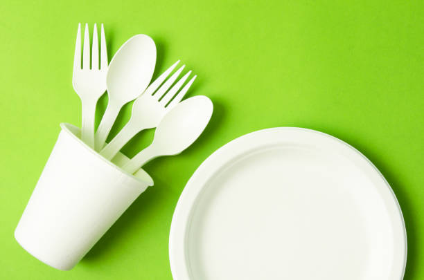 istock Eco friendly biodegradable paper disposable for packaging food and paper glass. 1361690268