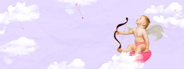 collage di arte contemporanea. bambino in carattere di cupido che invia cuori d'amore isolati su nuvole sfondo viola. volantino - humor inspiration angel child foto e immagini stock
