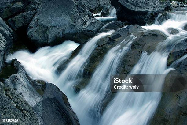 Rio Seda - Fotografias de stock e mais imagens de Ao Ar Livre - Ao Ar Livre, Azul, Beleza natural