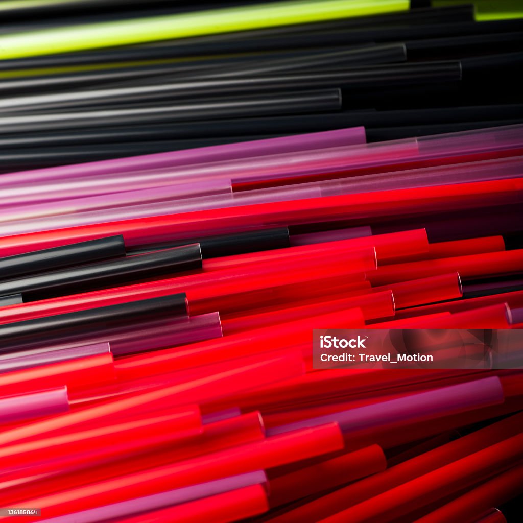 Multicolore plastica bere cannule - Foto stock royalty-free di Astratto