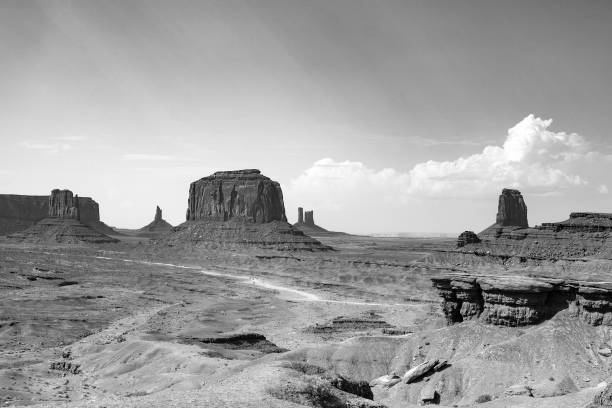 istock scenic butte landscape in Monument Valley 1361871390