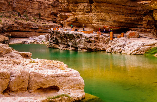 wadi ash shab in oman - oman beach nature stone imagens e fotografias de stock