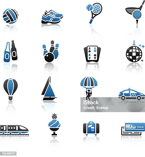 Отдых Отдых Travel Icons Set — стоковая векторная графика и другие изображения на тему Багаж - Багаж, Без людей, Билет