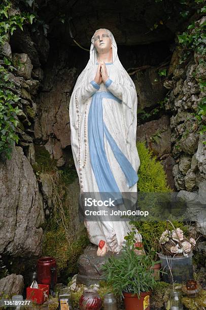 그롯트 기도하기에 대한 스톡 사진 및 기타 이미지 - 기도하기, 마리아, 고요한 장면