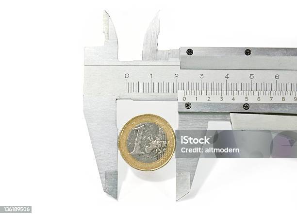 Euro Stockfoto und mehr Bilder von 5-Cent-Stück - 5-Cent-Stück, Aktienschein, Börse