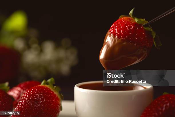 Strawberry Deep Stock Photo - Download Image Now - Chocolate Dipped, Strawberry, Fondue