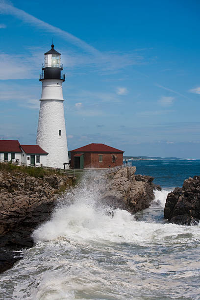 istock Portland Head Lighthouse with crashing waves 136190696