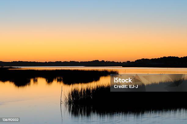 Entrada Al Mar Al Atardecer Foto de stock y más banco de imágenes de Virginia - Estado de los EEUU - Virginia - Estado de los EEUU, Litoral, Río