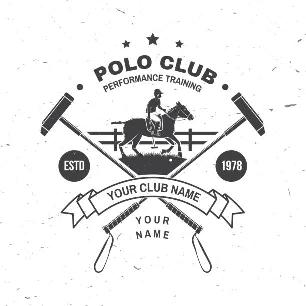 illustrazioni stock, clip art, cartoni animati e icone di tendenza di stemma sportivo del polo club, patch, emblema, simbolo. illustrazione vettoriale. etichetta equestre monocromatica vintage con silhouette di cavalieri e cavalli. polo club competizione equitazione sport. concetto per camicia o simbolo, stampa, timbro o mag - steeplechasing