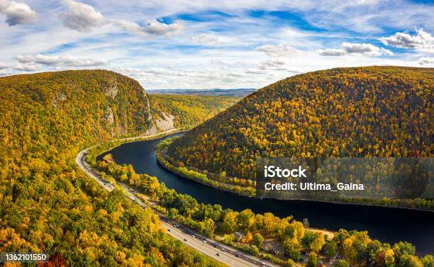 Aerial View Of Delaware Water Gap Stock Photo - Download Image Now - Pennsylvania, Delaware River, Separation