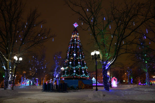 istock Christmas tree with decorations on New Year's Eve 1362106130