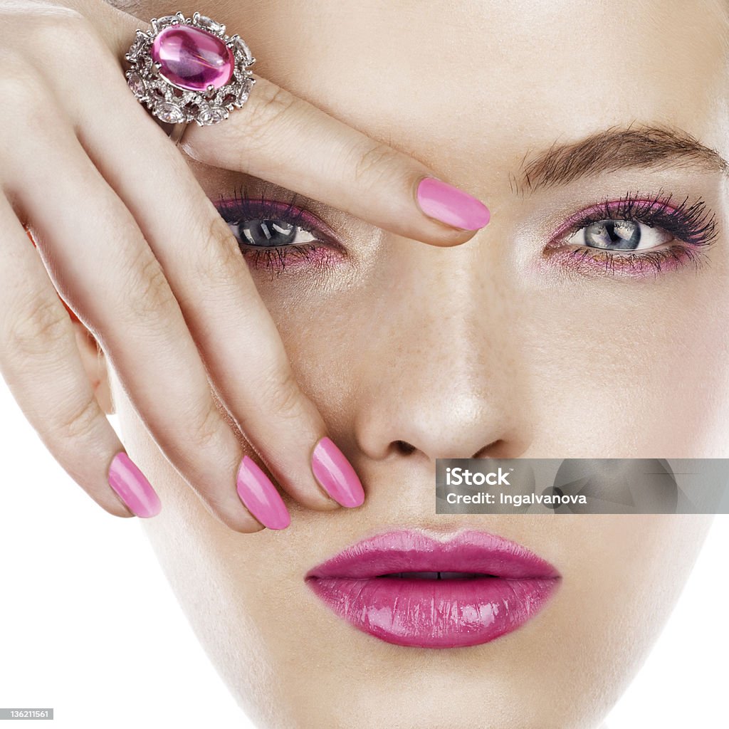 Donna con anello - Foto stock royalty-free di Adulto