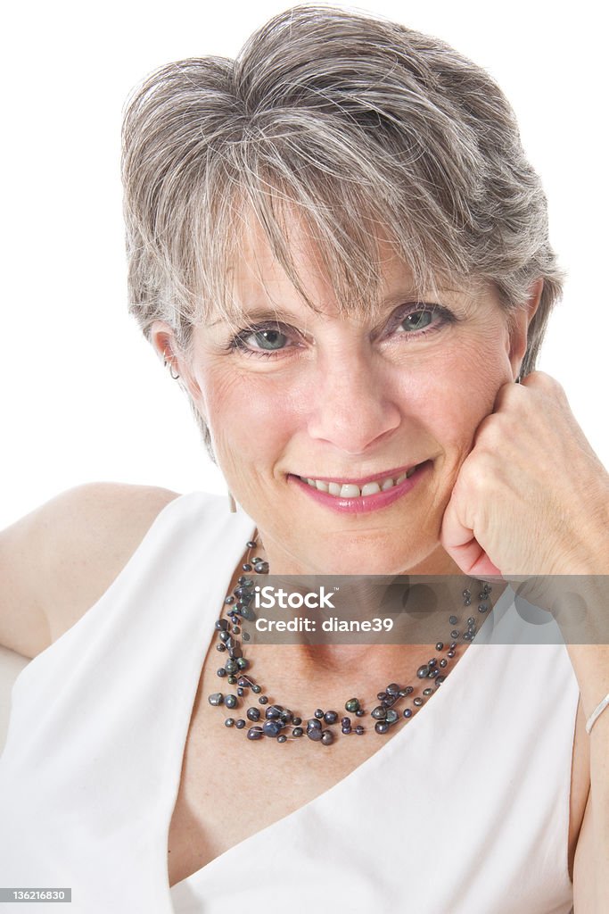 Linda mulher sênior em branco - Foto de stock de Adulto maduro royalty-free