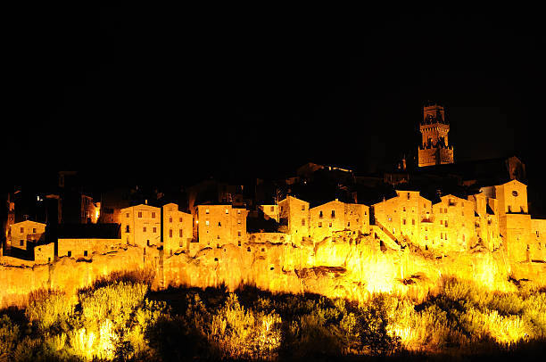 pitigliano - buio стоковые фото и изображения