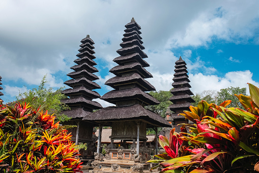 Gunung Kawi Sebatu temple located 12 km northeast of Ubud. The temple is situated within Sebatu, a highland village in Tegallalang and    locally referred to as Pura Tirta Dawa Gunung Kawi Sebatu.
