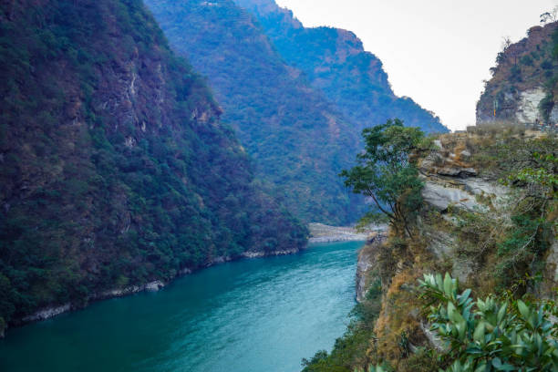 istock mountain ranges of himachal pradesh 1362246151