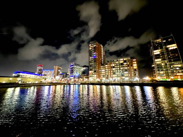 istock Nightlife at Manchester ship canal 1362279409