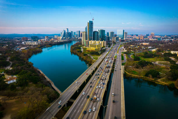 austin texas - highway nobody town urban road imagens e fotografias de stock