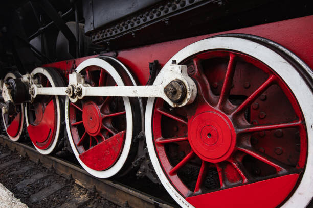 alte lokomotive im bahnhof lemberg im winter - faries stock-fotos und bilder