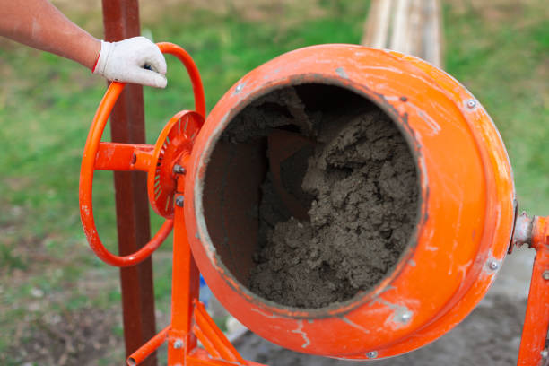 istock Cement mortar in orange concrete mixer 1362366292
