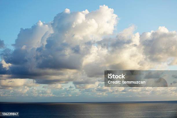 Céu Série - Fotografias de stock e mais imagens de Cumulonimbus - Cumulonimbus, Mar, Verão