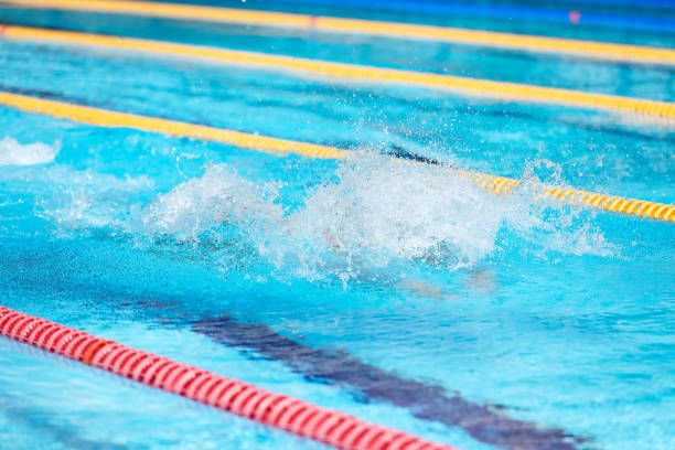 istock Water splash in swimming pool. Summer vacation holiday. 1362448732