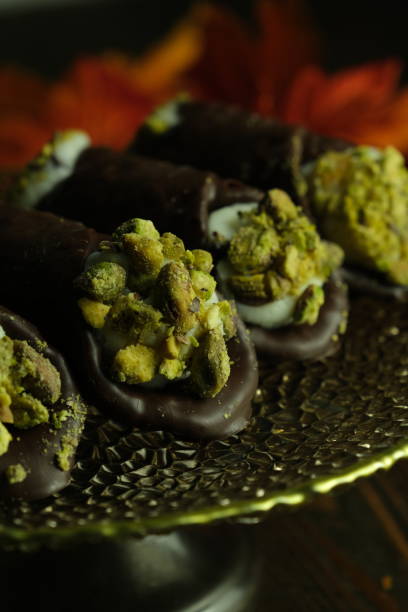 istock Italian Cannoli 1362466333