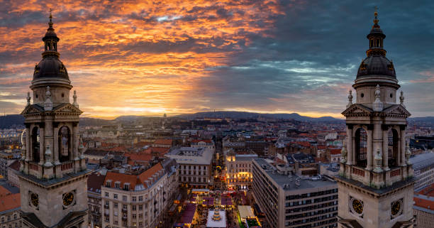 istock Panoramic sunset view from the Saint Stephand Basilica to the skyline of Budapest 1362496777