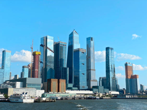 istock View of Manhattan 1362498718