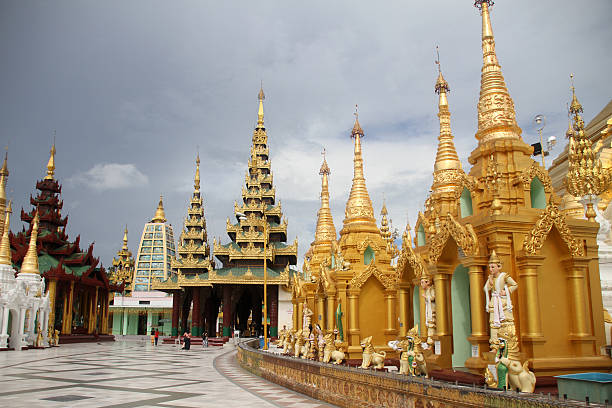 istock Shwe Dagon pagoda 136255866