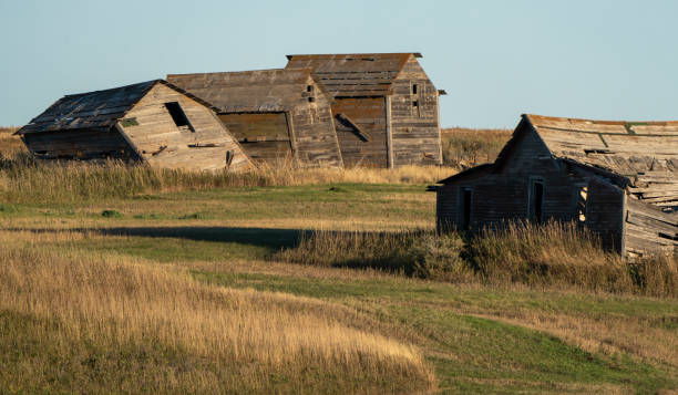istock Abandoned Prairie Buildings 1362567558