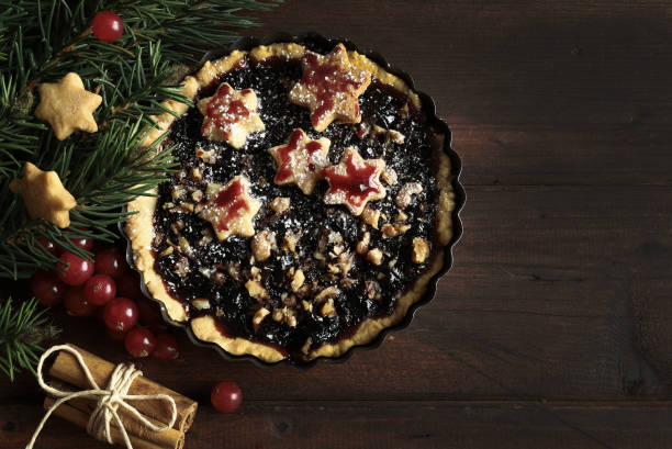 istock Tart-dessert for Christmas. 1362585794