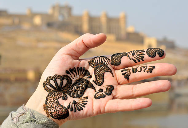 istock Henna painting, India 136259030