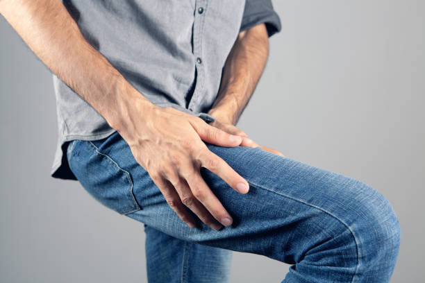 istock a man has pain in his leg 1362615336